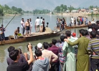 Three youths drown in Jhelum while washing tents in Hajin