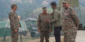 GoC White Knight Corps reviews Op Sheruwali as anti-terror operation in Rajouri enters 11th day
