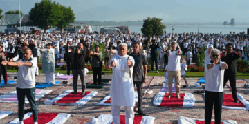 Yoga guides people in achieving holistic health: LG Sinha