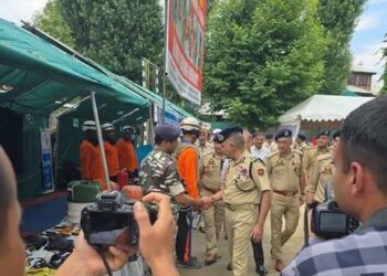 45 mountain rescue teams set out for deployment along Amarnath Yatra routes