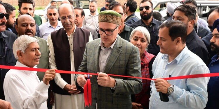 CM unveils ₹100 cr development package for Bandipora
