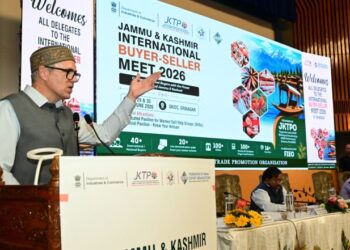 International buyer-seller meet in Srinagar will boost exports: CM Abdullah