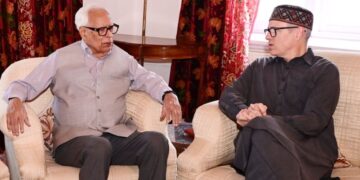 CM meets former governor N N Vohra, Bihar Assembly speaker, Himachal minister