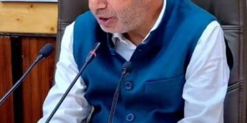 Committee on Petitions reviews two cases, seeks reports from departments