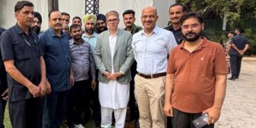 CM Omar Abdullah plants sapling at Delhi’s J&K House on World Environment Day