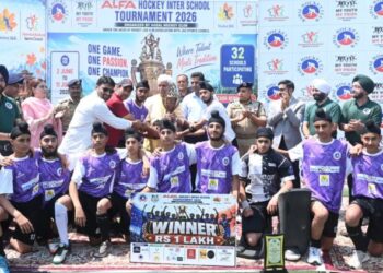 LG Sinha attends closing ceremony of ALFA Hockey Inter-School Tournament in Srinagar
