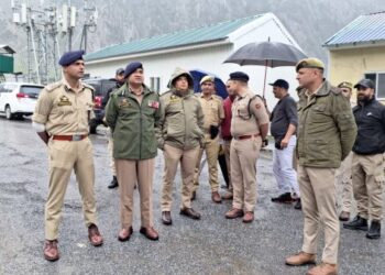 Kashmir police chief reviews preparations for Amarnath Yatra