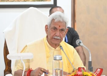 LG reviews arrangements ahead of Amarnath Yatra