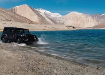 Ladakh imposes ₹2 lakh penalty on tourists for illegal off-roading in Pangong Lake, wildlife areas