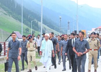 LG reviews preparations, facilities for upcoming Amarnath Yatra at Baltal