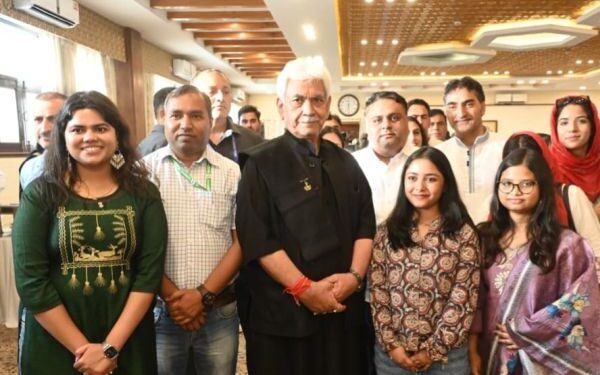 J&K Lok Bhavan celebrates West Bengal Foundation Day