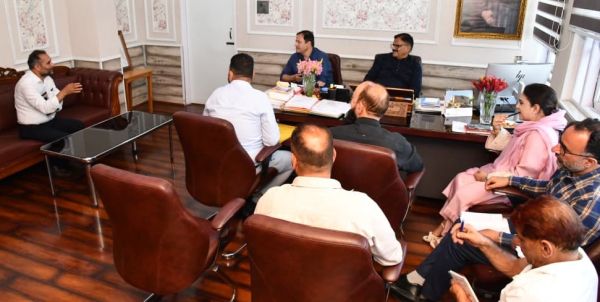 Ministers review irrigation scenario in Ganderbal, order immediate measures for tail-end areas