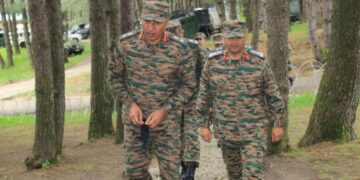 Northern Army commander reviews security preparedness for Amarnath Yatra