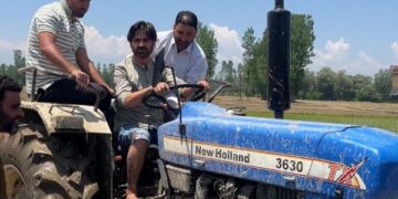 PDP MLA Parra joins protest against govt’s ‘attempts to evict land tillers’