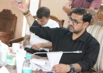 Satish Sharma reviews transport, essential supplies arrangements for Amarnath Yatra