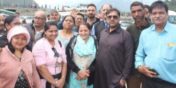 Satish Sharma reviews tourist facilities in Pahalgam