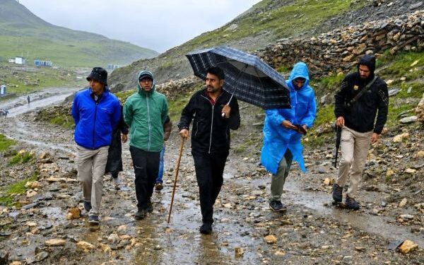 RDD Secretary reviews sanitation arrangements for SANJY-2026 along Pahalgam axis