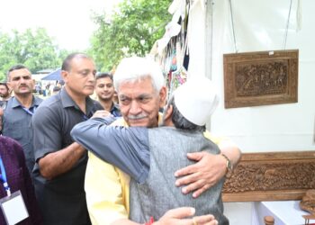 J&K is living canvas of centuries of wisdom, innovation, artistry, and craft: LG Sinha