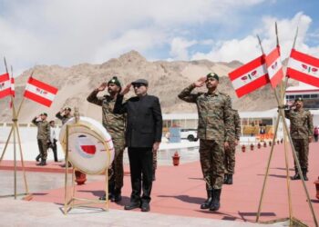 Vice-President visits key sites in Ladakh, lauds Armed Forces and ITBP personnel