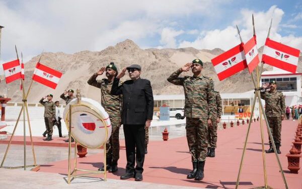 Vice-President visits key sites in Ladakh, lauds Armed Forces and ITBP personnel