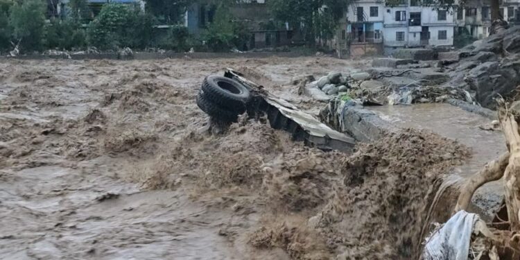 Weather fury claims 11 more lives; death toll keeps on mounting as search is on for 7 missing in Poonch, Rajouri