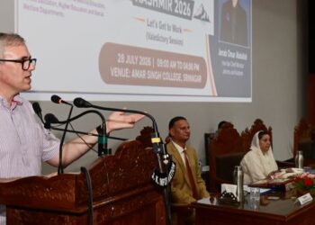 CM calls for expanding employment opportunities for youth