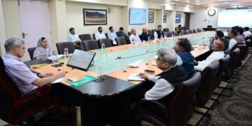 CM assures time-bound action on grievances of business, tourism bodies
