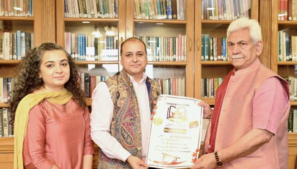 LG briefed on Chinar Book Festival; meets public representatives