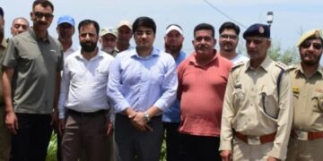 SMC Commissioner reviews urban greening works at Hari Parbat