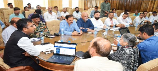 Div Com reviews Kashmir’s Independence Day preparations, stresses advance planning