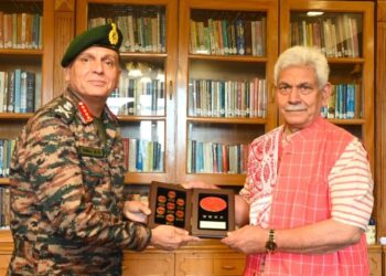 COAS Gen Dhiraj Seth calls on LG Sinha, CM Abdullah