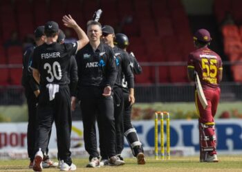 New Zealand beats West Indies by 6 wickets in the 3rd ODI to take a 2-1 series lead