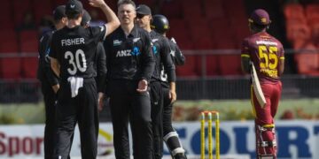 New Zealand beats West Indies by 6 wickets in the 3rd ODI to take a 2-1 series lead