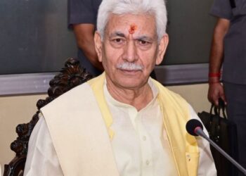 LG Sinha reviews donation management systems at Vaishno Devi shrine