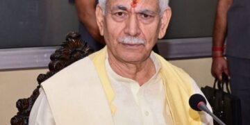 LG Sinha reviews donation management systems at Vaishno Devi shrine