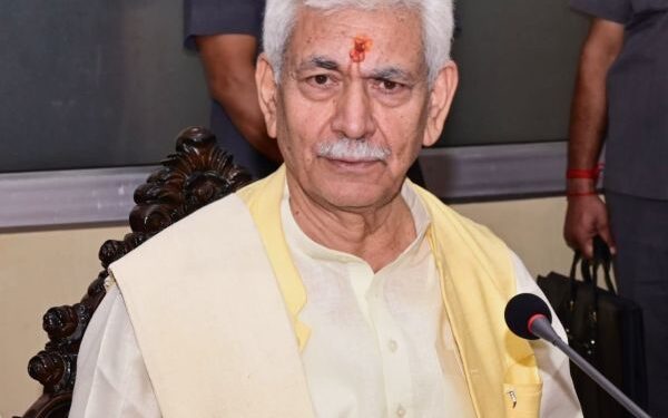 LG Sinha reviews donation management systems at Vaishno Devi shrine