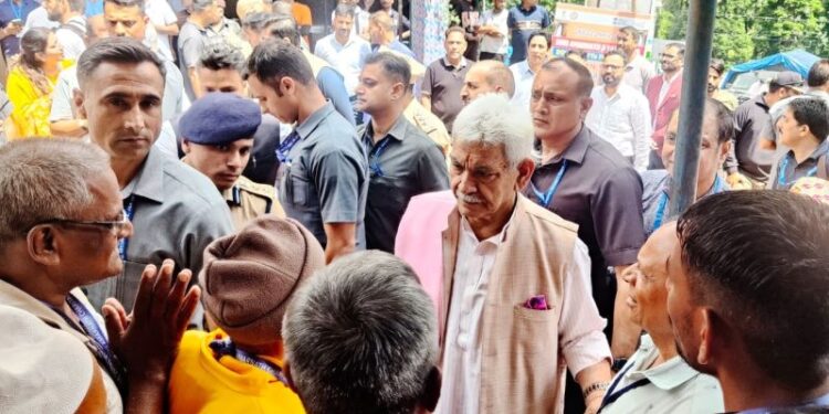 Amarnath Yatra: LG Sinha takes stock of arrangements at Nunwan base camp, Chandanwari