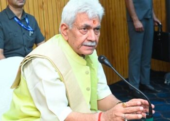 Surge in number of Amarnath Yatra pilgrims bodes well for J&K tourism: LG Sinha
