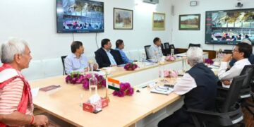 LG reviews ongoing Amarnath Yatra