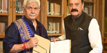 BJP leaders, MLAs, law students’ delegation, Pumbuch Foundation directors meet LG