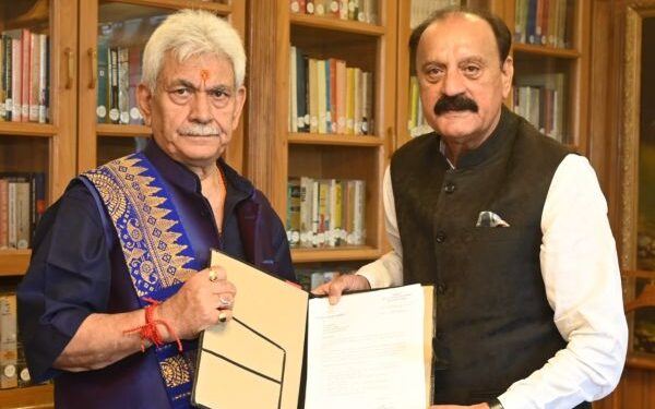 BJP leaders, MLAs, law students’ delegation, Pumbuch Foundation directors meet LG