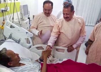 Wangchuk ends hunger strike after govt assures him of meeting his demands