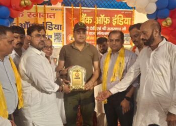 Satish Sharma reviews Amarnath Yatra arrangements, inaugurates Bhandara, visits farmers’ market