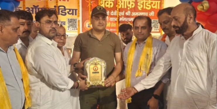 Satish Sharma reviews Amarnath Yatra arrangements, inaugurates Bhandara, visits farmers’ market