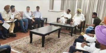Satish Sharma takes up mutton traders’ issues with Punjab government