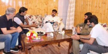 Satish Sharma hears public grievances, assures time-bound action