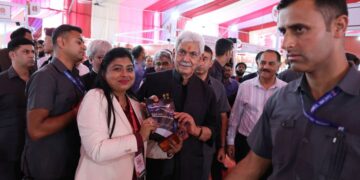 Goal to transform J&K into hub for knowledge, culture, creativity: LG Sinha