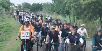 Mandaviya leads nationwide Fit India cycling drive with anti-drug message