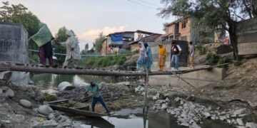 Residents seek resumption of bridge work in Ningli Bala, Tarzoo