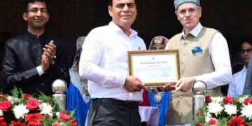 DIPR officer Syed Shakeel Shan receives Award of Excellence on Independence Day